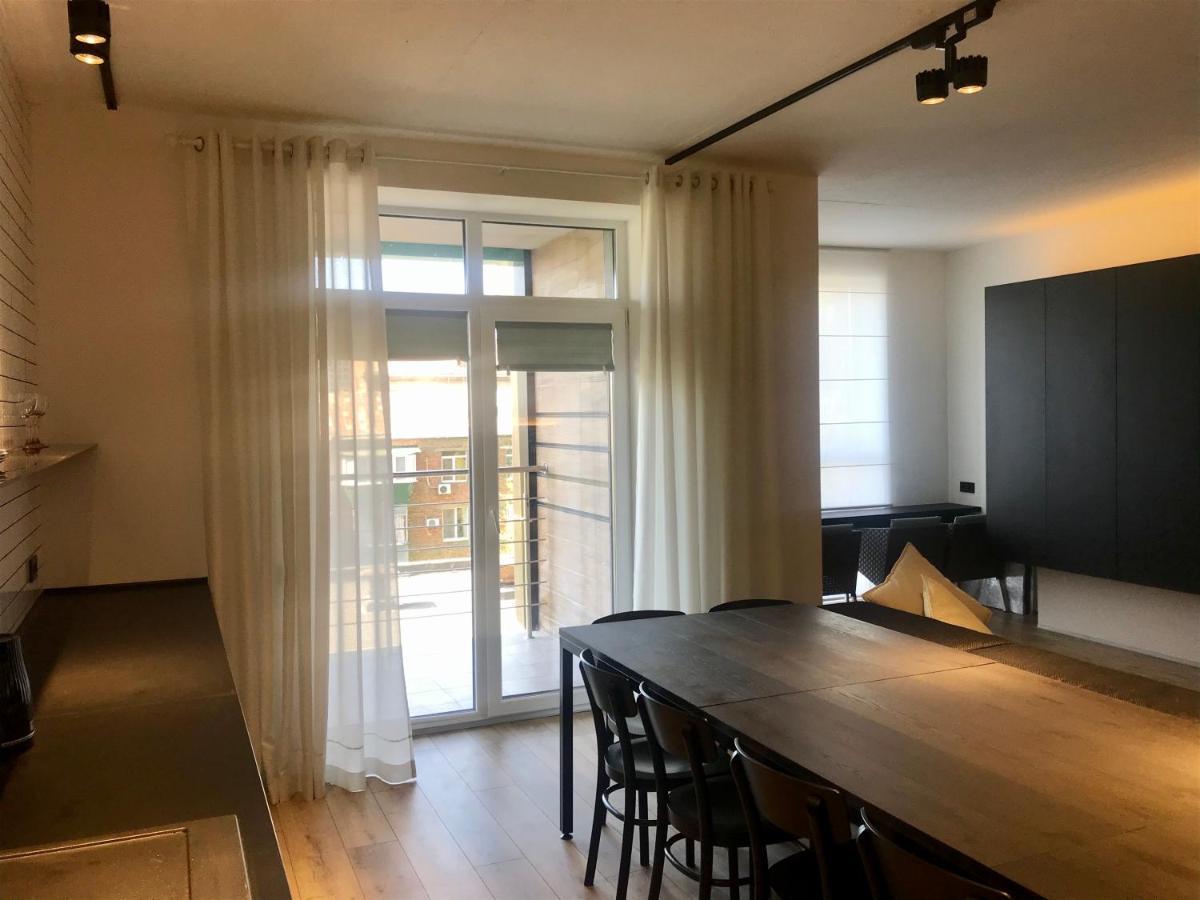 Stylish 1 Bedroom Studio Near Most City Dnjepropetovsk Buitenkant foto
