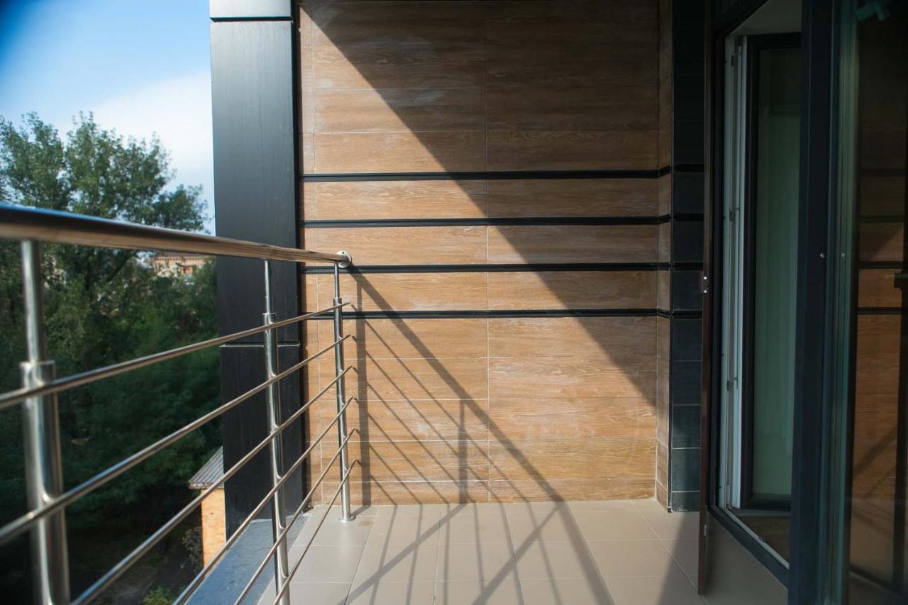Stylish 1 Bedroom Studio Near Most City Dnjepropetovsk Buitenkant foto
