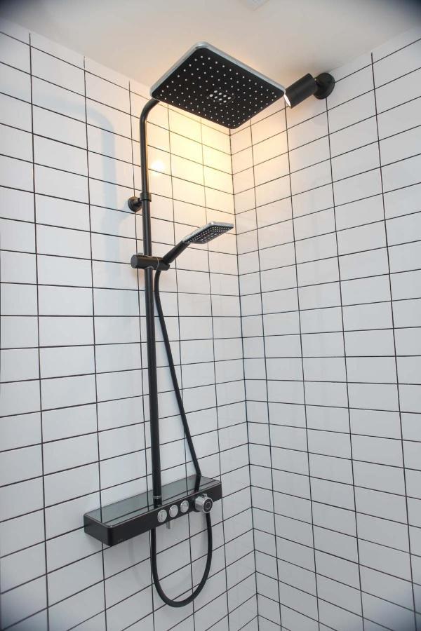 Stylish 1 Bedroom Studio Near Most City Dnjepropetovsk Buitenkant foto