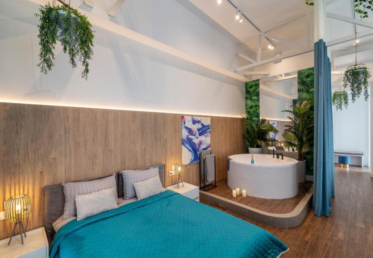 Stylish 1 Bedroom Studio Near Most City Dnjepropetovsk Buitenkant foto